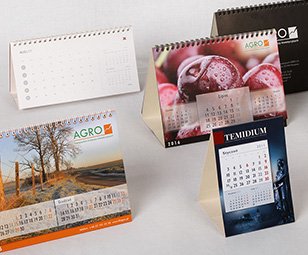 Kalendarze biurkowe stojące