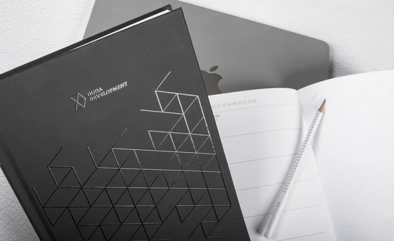 Kalendarz Notes A5 z lakierem wybiórczym nadrukiem UV
